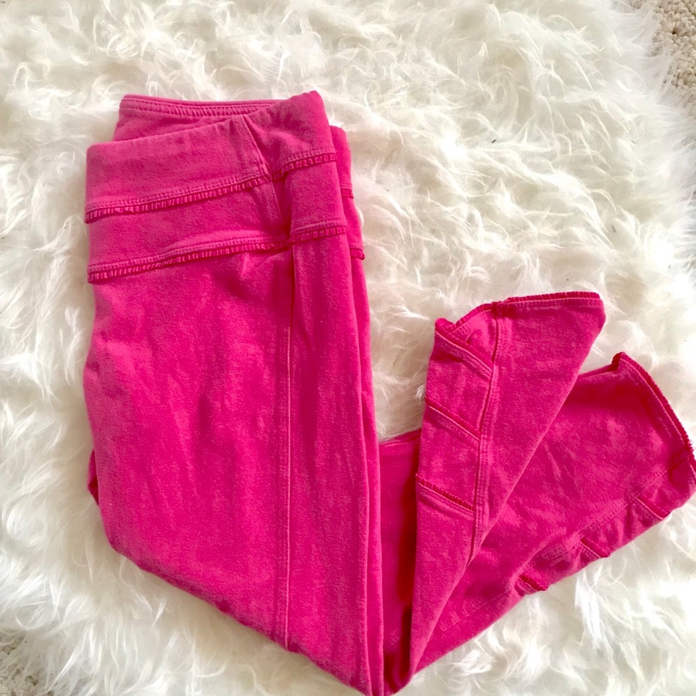 Athleta OC Lakshmi Yoga Ruffle Leggings